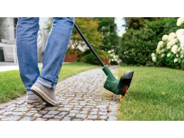 Bosch AKKU GRÆSTRIMMER EASY 26CM 18V SOLO - SOLO