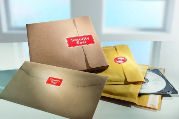 Avery 7311, Röd, Självhäftande skrivaretikett, Folie, Permanent, Universal, Rundad rektangel | Papper & Emballage - Märkning - Etiketter och Tejp | GameStuff