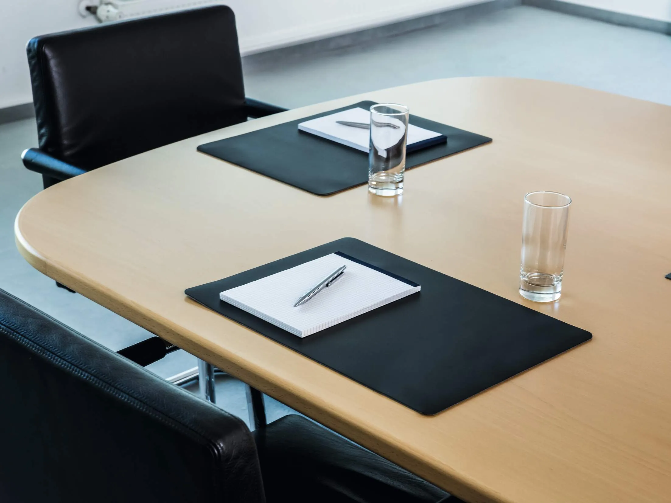 Skriveunderlag Durable 420x300 mm sort - til konferencerum - (5 stk.) | Kontorsmaterial - Kontorstillbehör - Övriga | GameStuff