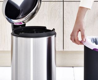 Brabantia Newicon - Skraldespand - Fliplåg - 12 L - Fodpedal - Mat Stål