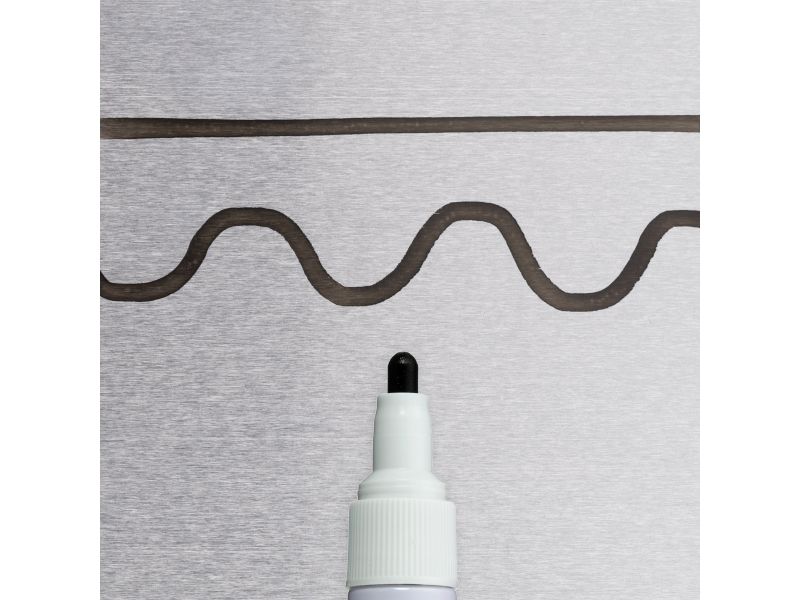 Sakura Metal marker fine Svart | Skola & Hobby - Konstmaterial - Markörer | GameStuff