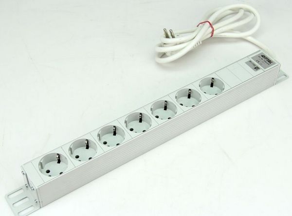 Rittal - Strømfordelingsenhed (Rackversion) - Input: Strøm - Output-Stikforbindelser: 7 (Strøm) - 1U - 2 M Ledning