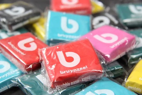 BRUYNZEEL SAKURA Bruynzeel Graphite pencil set 5 HB graphite pencils with eraser tips | Skola & Hobby - Konstmaterial - Pennor | GameStuff