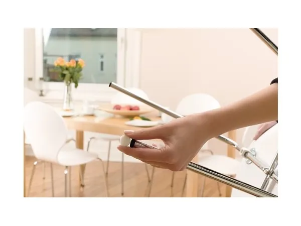 Tesa - Dubbelsidig tejp 50 m - vit (paket om 12) | Huset - Inredning - Filtdynor | GameStuff