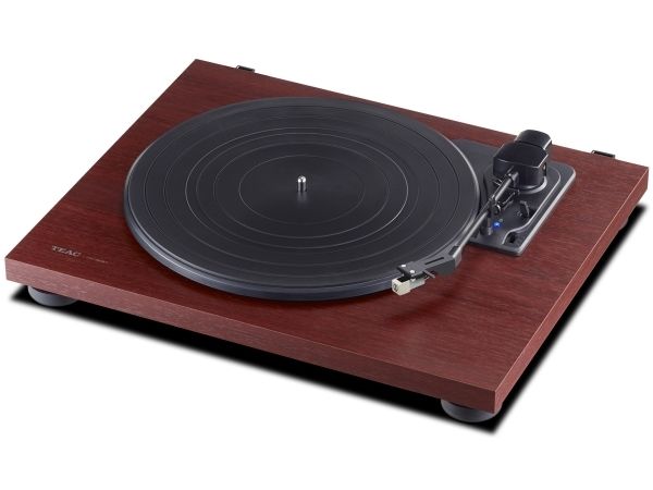 Teac TN-180BT pladespiller med Bluetooth og MDF-træfinish