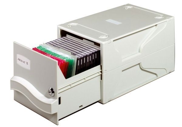 MULTIMEDIA BOX -arkistointijärjestelmä median tallentamiseen