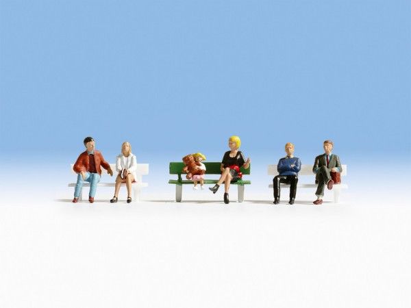 NOCH Sitting People, TT (1:120), Flerfarvet