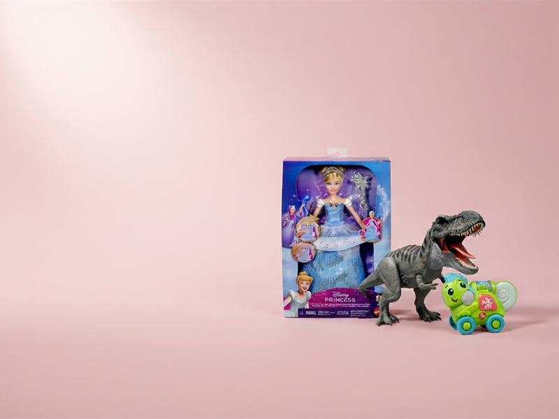 Interaktiiviset nuket ja figuurit