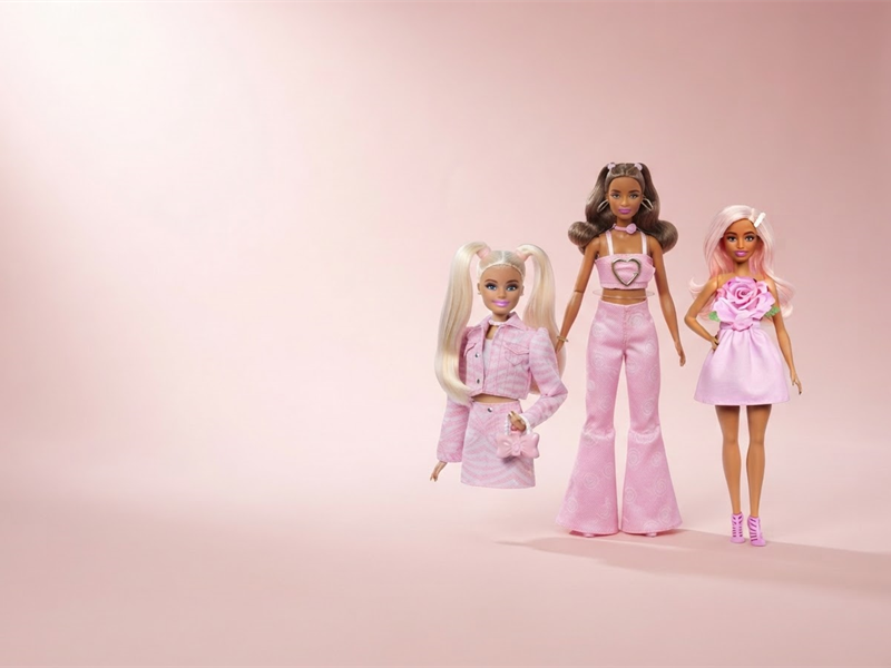 Doll clothes and accessories
