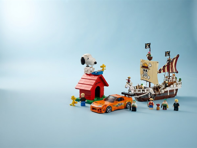 LEGO®